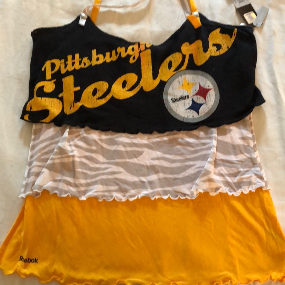 Size L NWT Steelers top